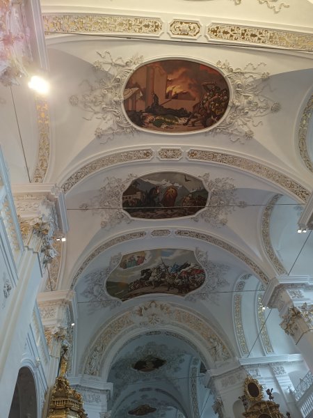 Klenba klášterního kostela